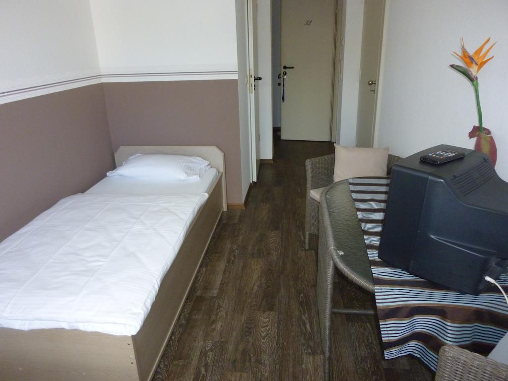 ايدار أوبرستاين Achathotel Zum Schwan الغرفة الصورة